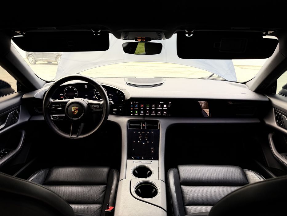 Porsche Taycan 4S ідеальний стан, максимальна комплектація.