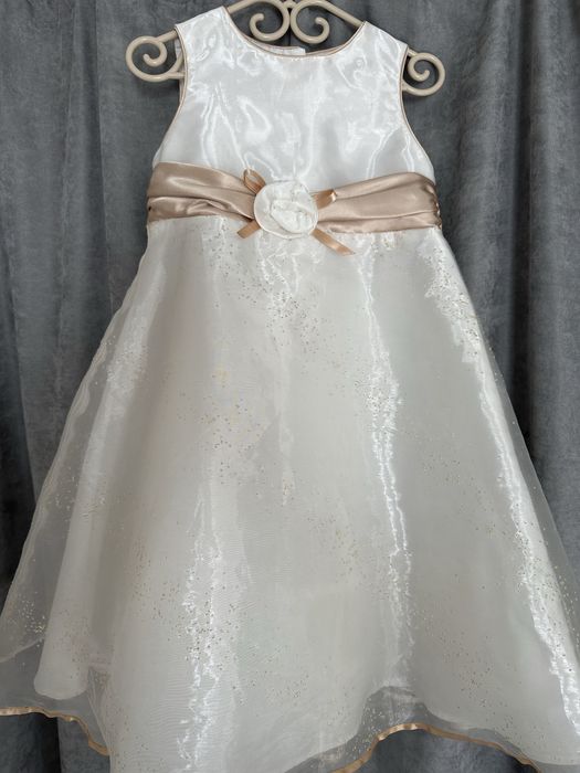 Ошатна сукня на 3 роки /платье, плаття