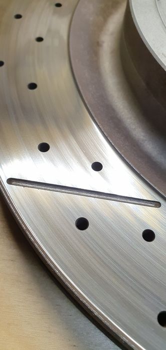 Travagem traseira Mercedes cla 45 amg