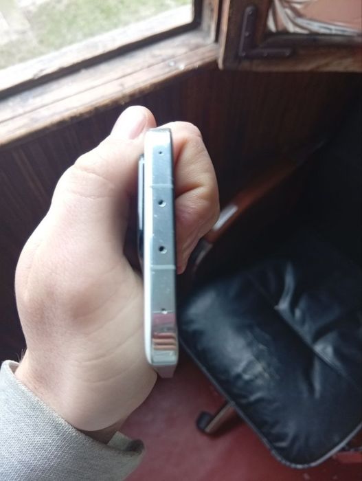 Продам Xiaomi 13 Global Версия 8/256