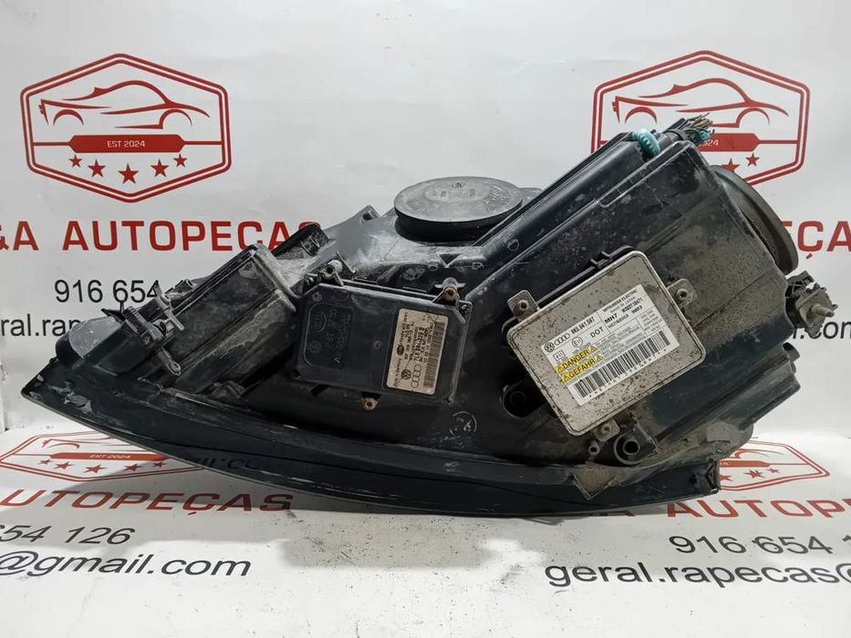 Ótica Farol Direito Audi A3 8P FaceliftT Bi Xénon