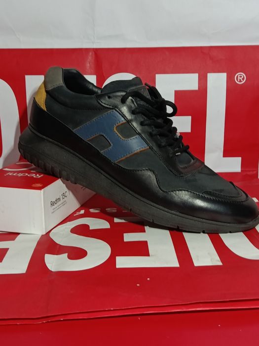 Мужские новые  кожанные кроссовки Hogan Італия раз.42 ,стелька 27,5см