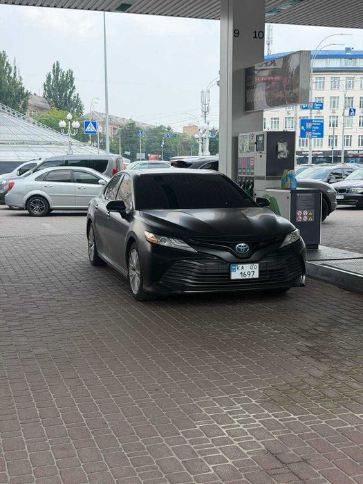 Toyota Camry 2.5 Hybrid 2020 рік  с правом выкупа, в рассрочку