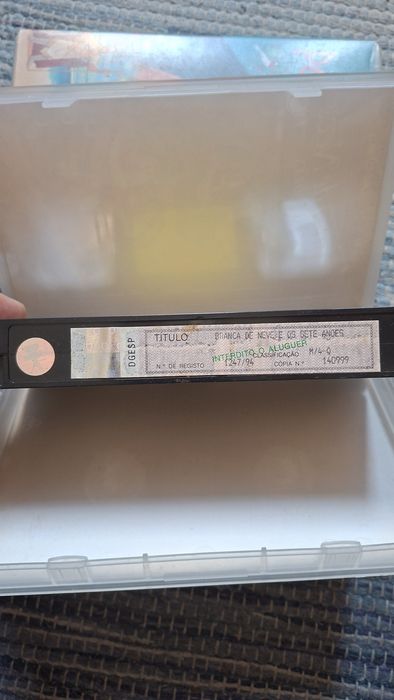 Cassete VHS Pochontas e Branca de Neve