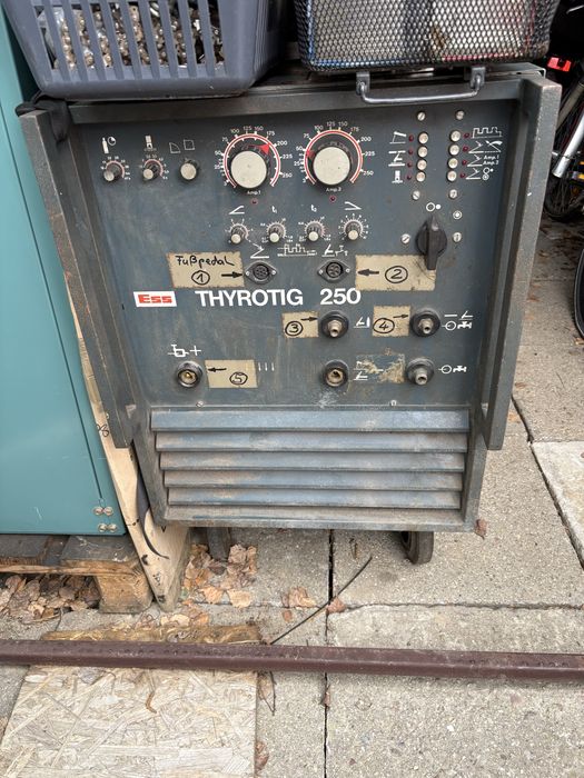 Spawarka  ESS Thyrotig 250