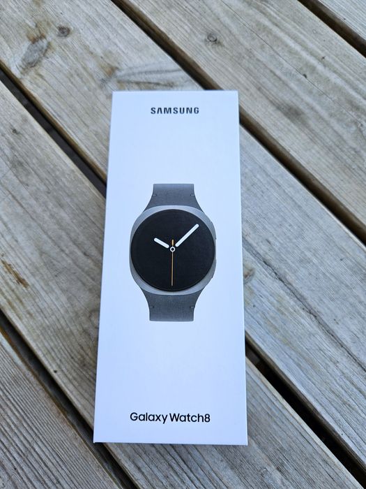 Samsung Galaxy Watch 8 LTE 40mm graphite - запакований