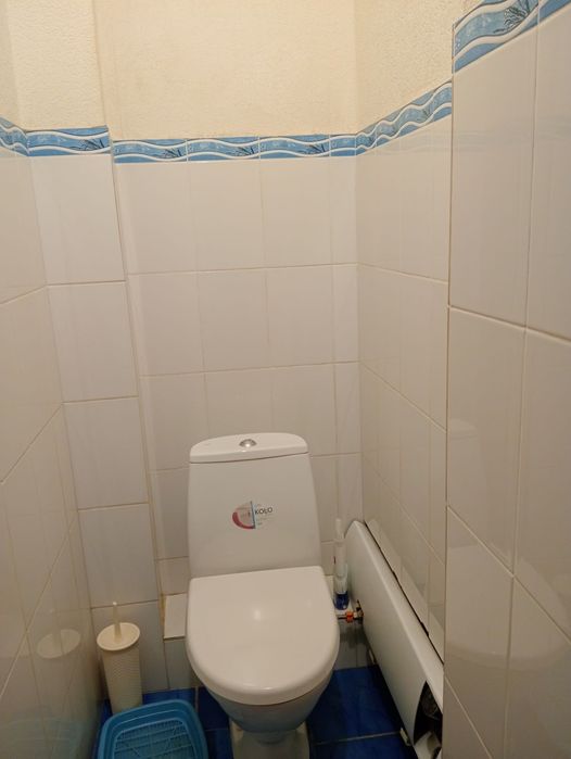 Продається 2-х, кімнатна квартира, вул. Грушевського 17в