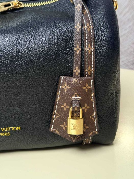 Шкіряна сумка Louis Vuitton LV Express Bag