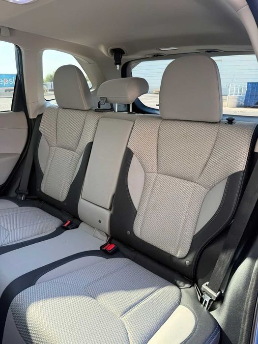 Subaru Forester      2022