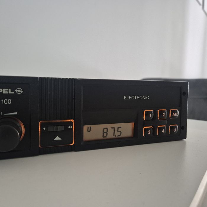 Unikatowe radio Opel ME100 Electronic kadett ascona corsa omega senator manta
