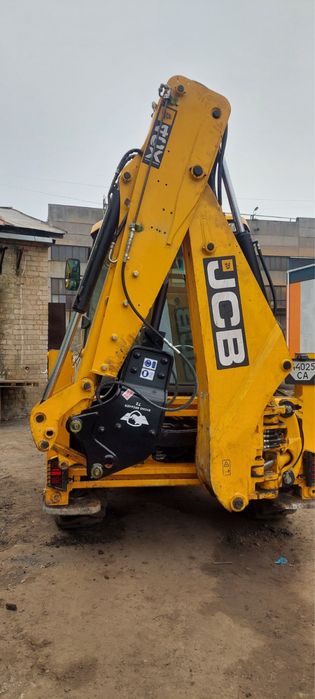 Гідромолот RHINO 72 для JCB 3cx, 4cx, CAT 428,432,444