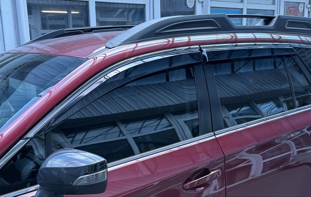 Вітровики / Ветровики / Дефлектори вікон з хромовою смужкою