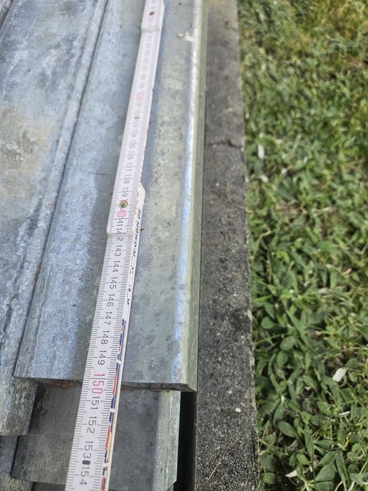 Sprzedam słupki profile ocynkowane.