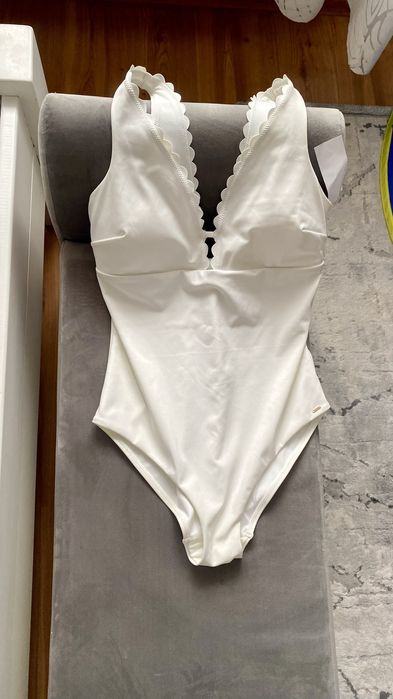 Суцільний купальник F&F