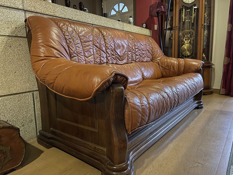 Conjunto de Sofás em couro e madeira Arcos De Valdevez (Salvador), Vila