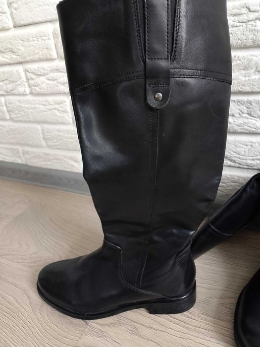 Жіночі шкіряні  чоботи