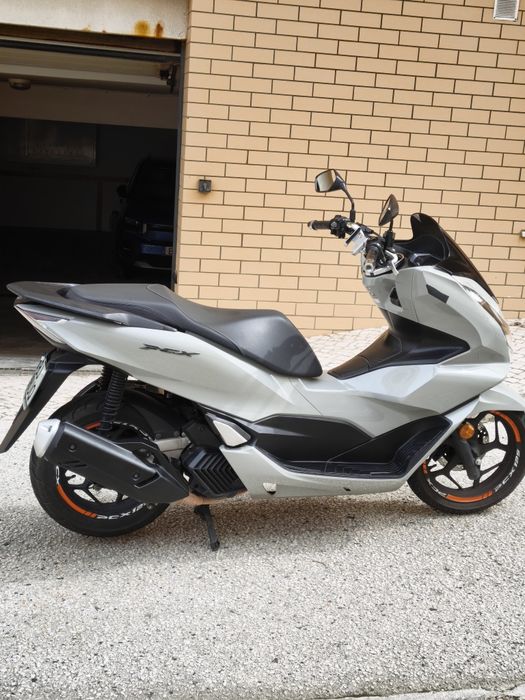 Honda PCX 125 2024 + Equipamento Completo