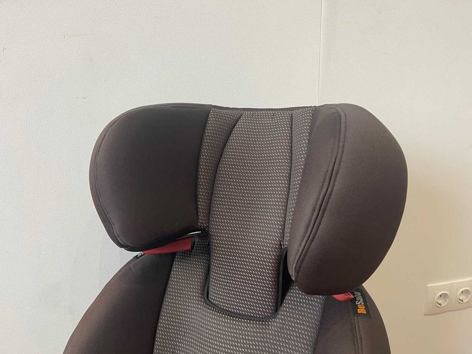 Детское автокресло 15–36 кг BeSafe iZi Up Fix ISOFIX від 4-12 років