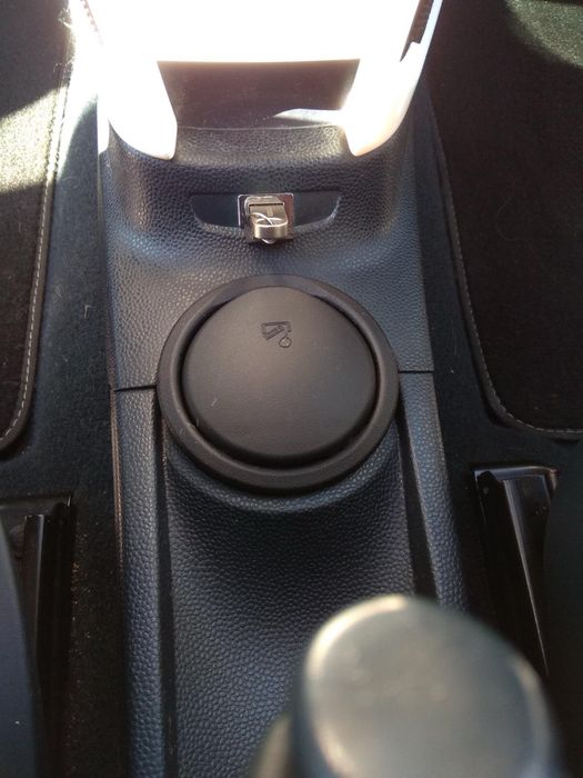 Ford Ka 1.3 TDCi Titanium -119 mil km – Económico.