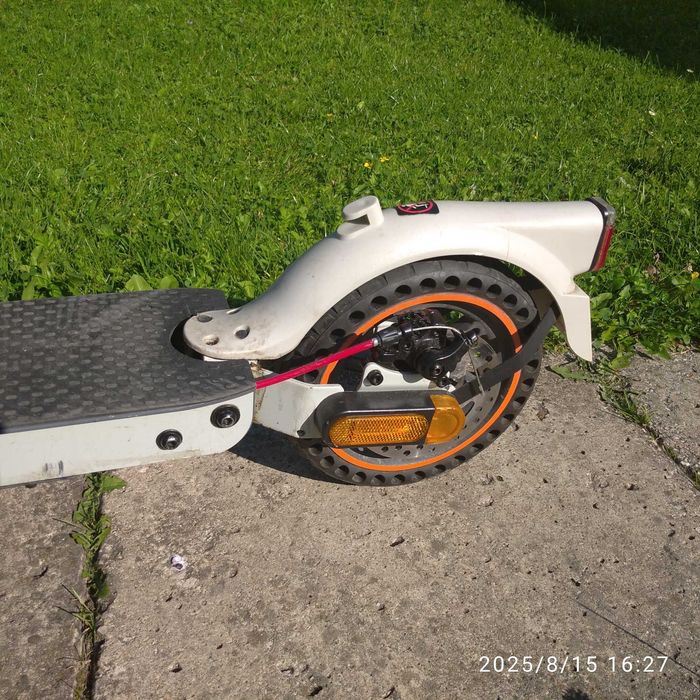 Hulajnoga elektryczna