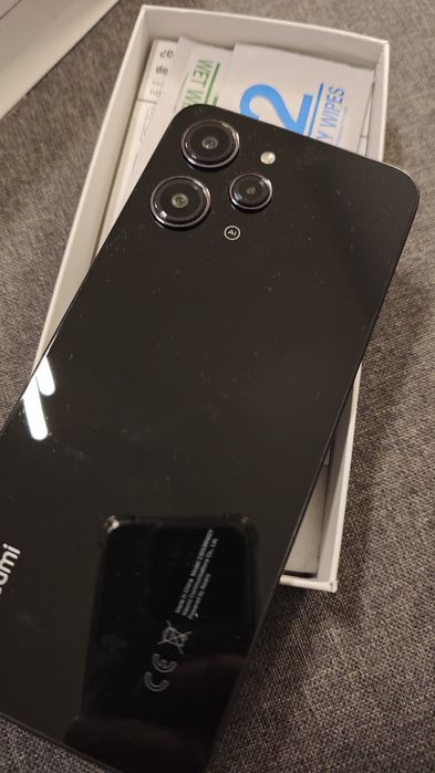 Xiaomi Redmi 12 (8/256)