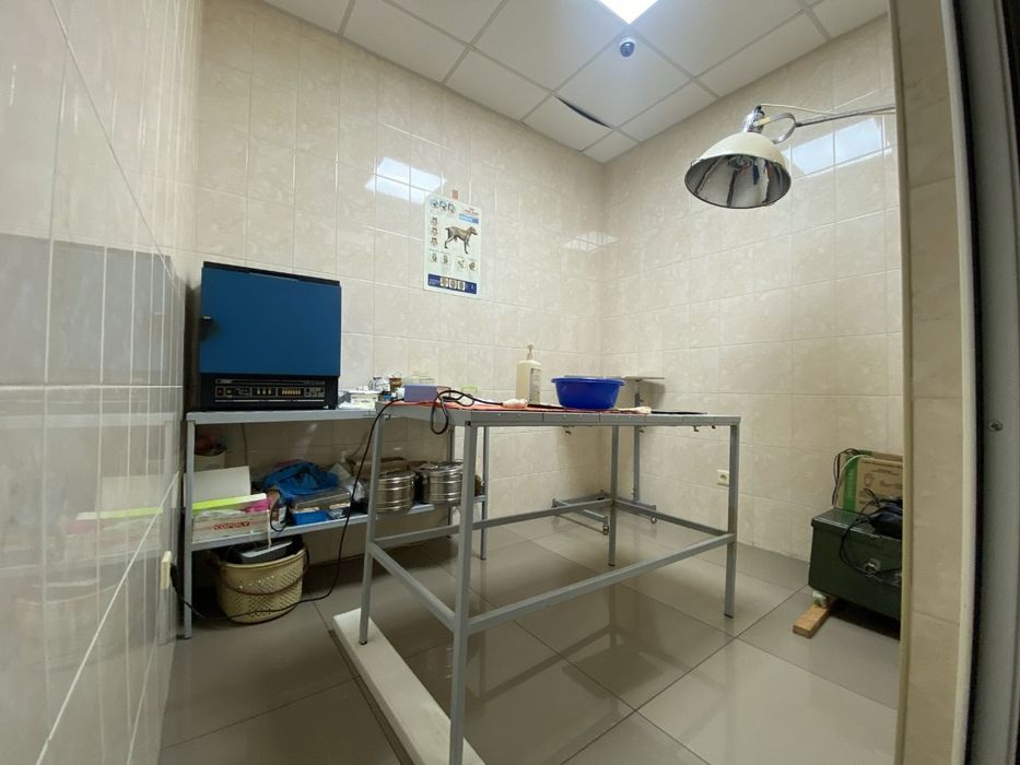Оренда комерційного приміщення 177,4 м² — Запоріжжя, бул. Гвардійський