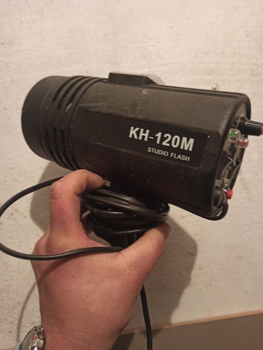 Lampa fotograficzna KH-120M