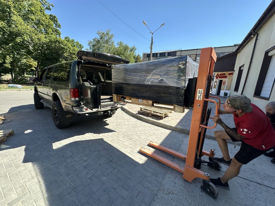 Ford Excursion 7.3 TDI на тимчасовій УКР реестрації