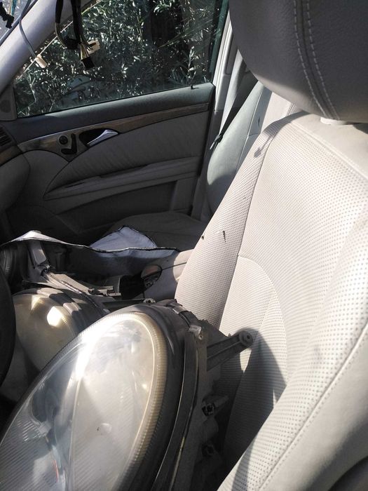 PARA PEÇAS Mercedes E420 V8 BiTurbo de 2005