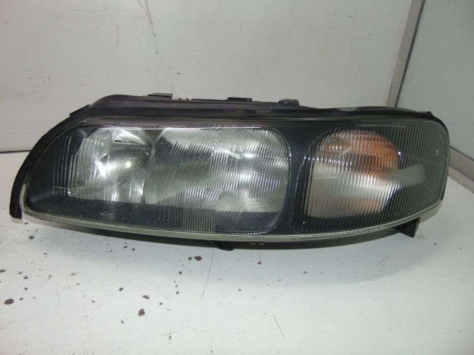 Volvo v70 faróis " nova de stock antigo