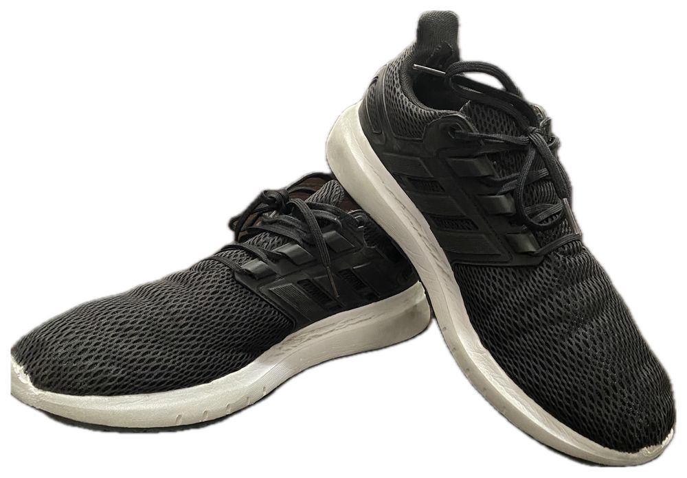 Продам оригінальні кросівки Adidas