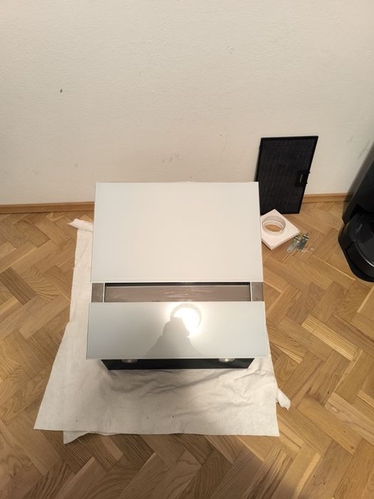 Nowoczesny szklany okap designerski Modernistyczny