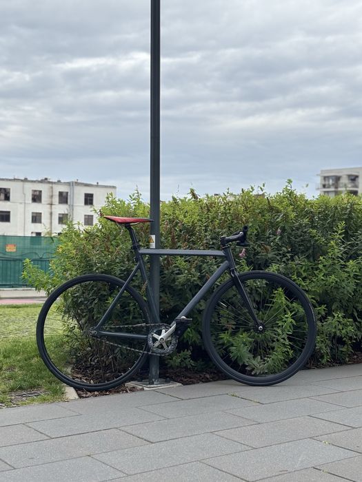 Rower Torowy, ostre koło, fixed gear