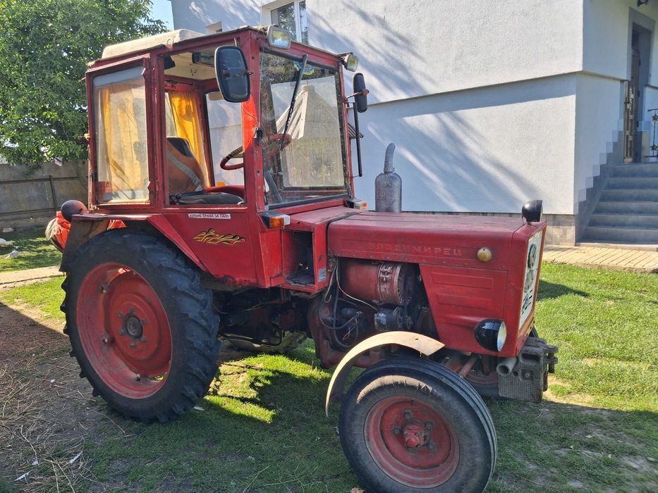 Продам трактор т 25