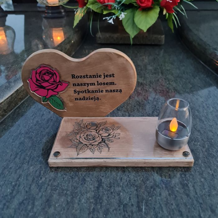 Solarny znicz led statuetka na cmentarz grób duża