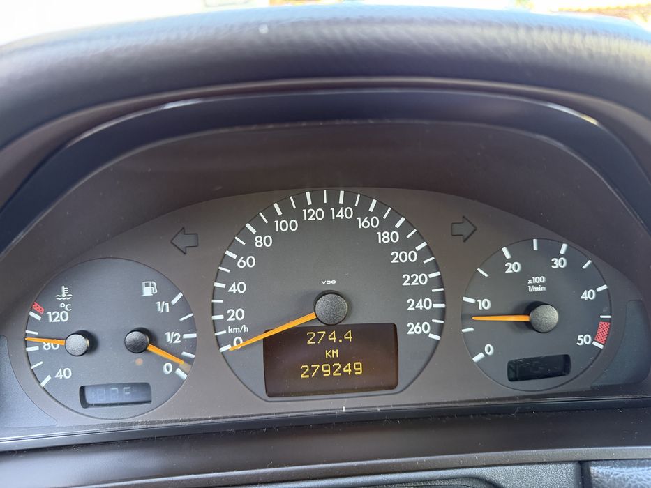Mercedes E320 CDI  Elegance