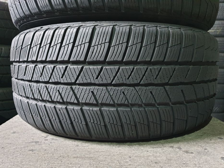 Зимові шини BARUM 215/45 R16 резина Р16