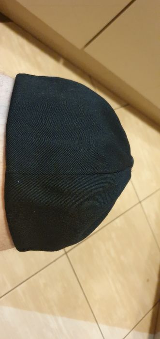 Czapka z daszkiem kolor czarny rozmiar L/XL stan bardzo dobry