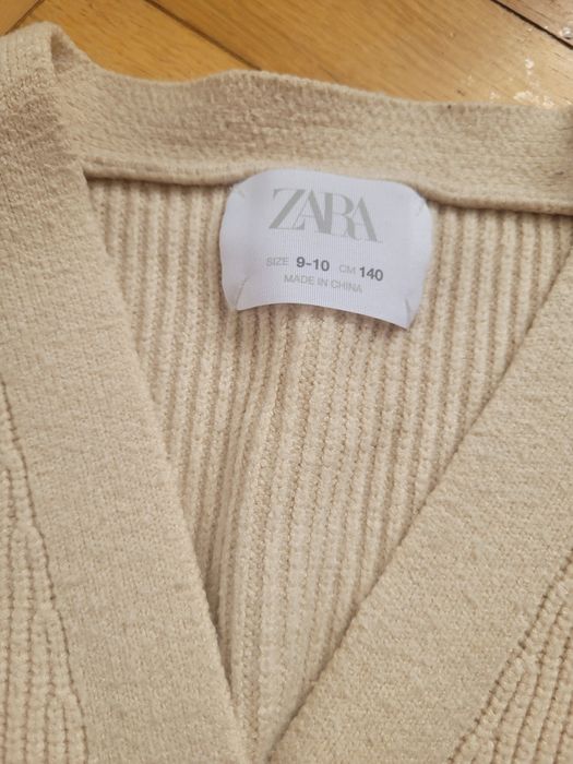 Sweter zapinany dla dziewczynki Zara