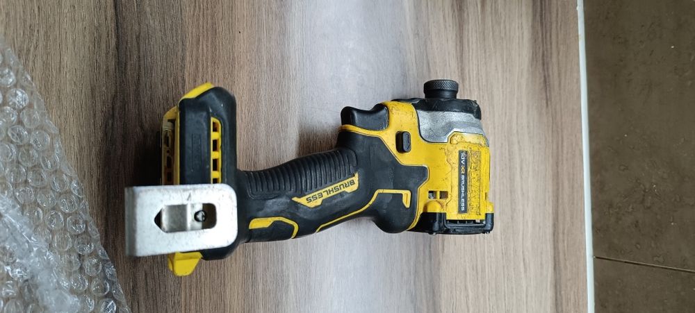 Zakrętarka Dewalt DCF850 + 2x5Ah