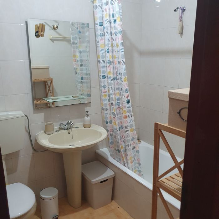 Apartamento T2 Junto ao Metro/Comboio