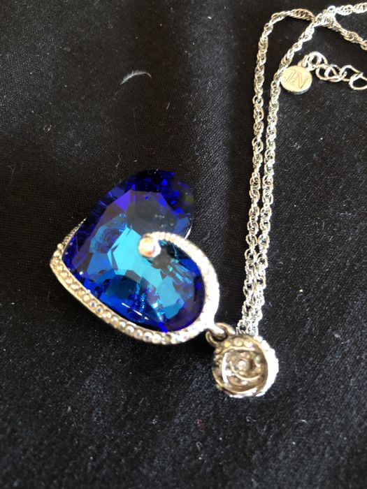 Colar Swarovski ..64738681349635124