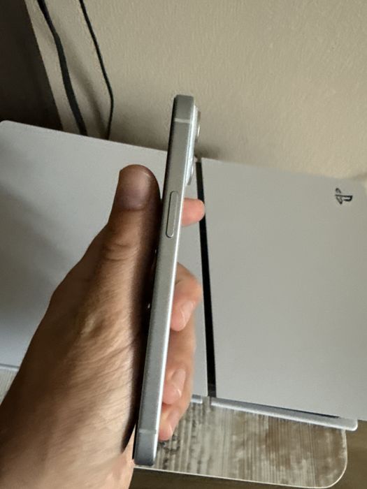 iphone 15 128gb.
