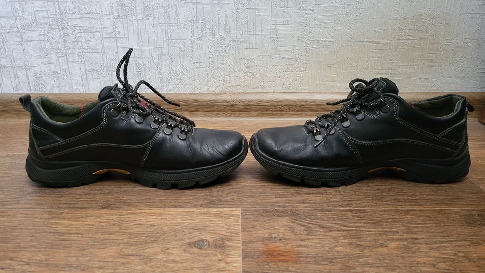 Ботинки осінні 41 розмір