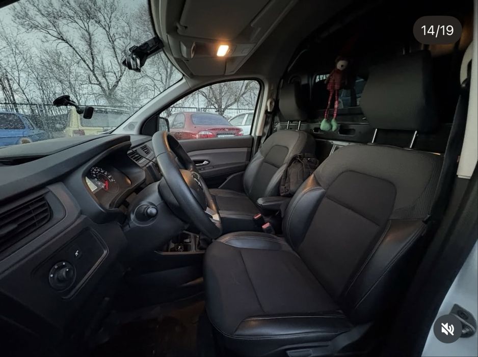 Авто Renault Express 2022