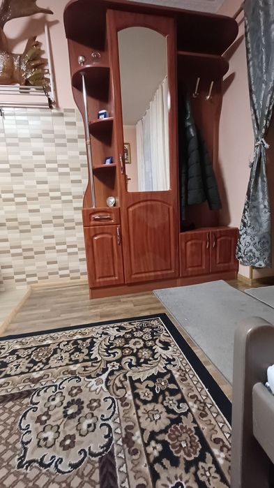 Стінка в вітальна