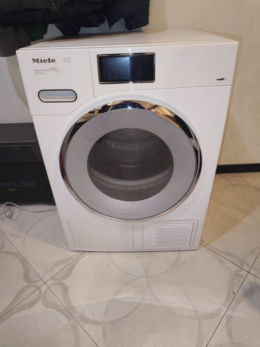 Преміальна сушильна машина TMV840WP Miele з тепловим  насосом