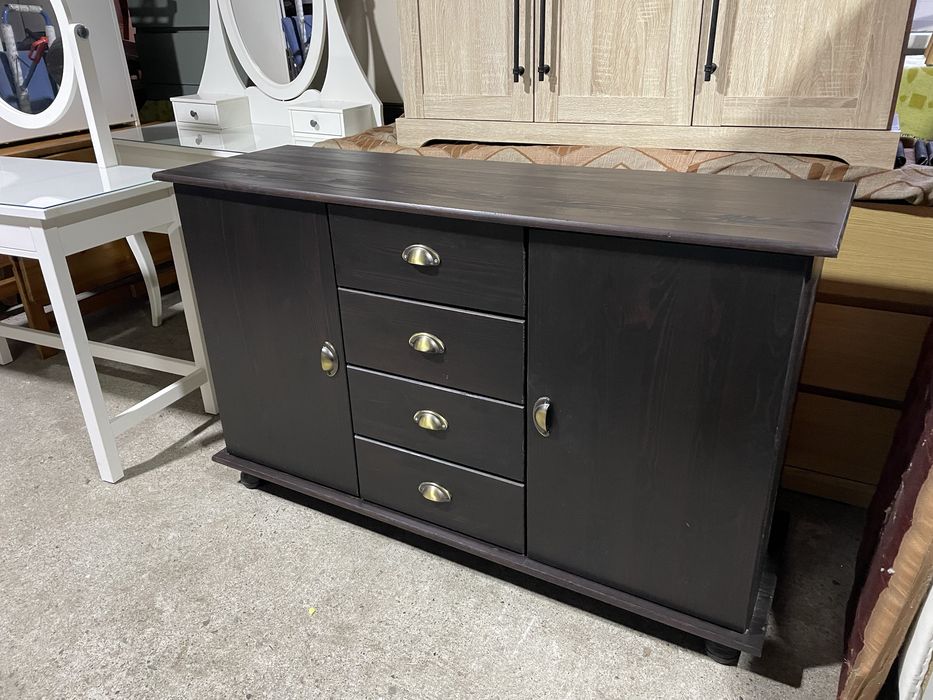 Komoda drewniana do salonu