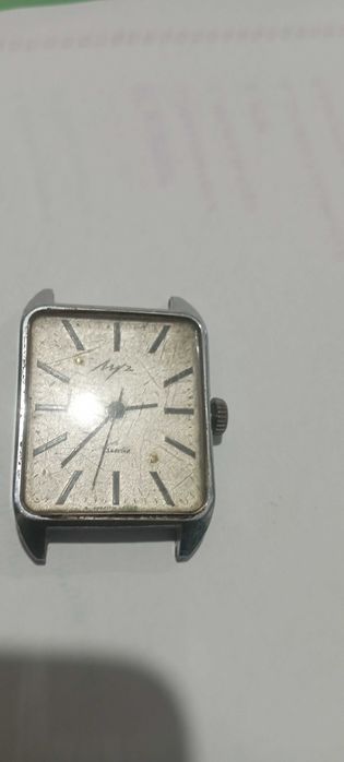 Продаються механічні годинники ссср