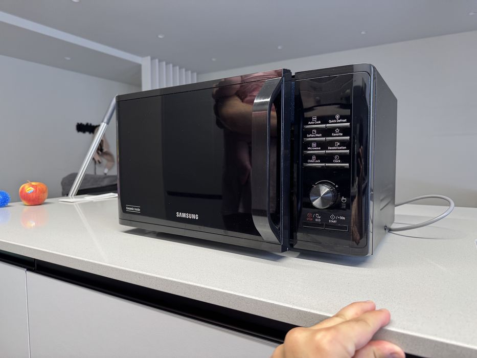 Micro-ondas Forno 23L